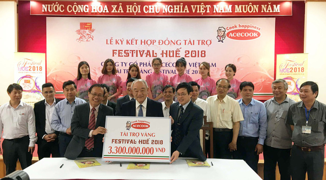 Acecook Việt Nam ký kết hợp đồng tài trợ Festival Huế 2018